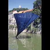 skulptura na reki Ljubljanici, fotografija 1 od 4